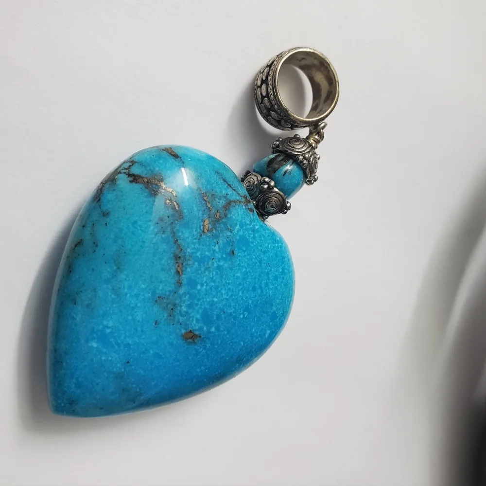 ‘Heart of the Desert’ Sterling Silver 925 Turquoise Heart Pendant